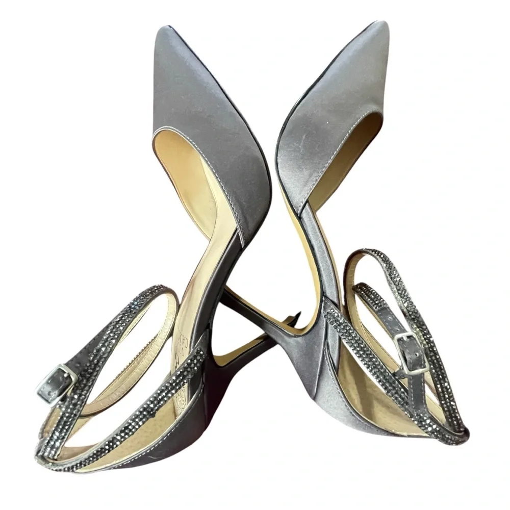 Vince Camuto Ketrinda Size 8.5
Grey Satin - Picture 10 of 16